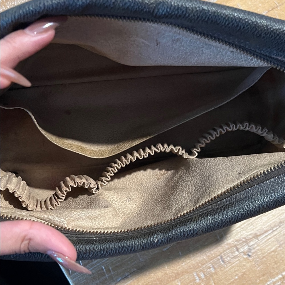 Louis Vuitton Monogram Toiletry Bag - Picture 3 of 4